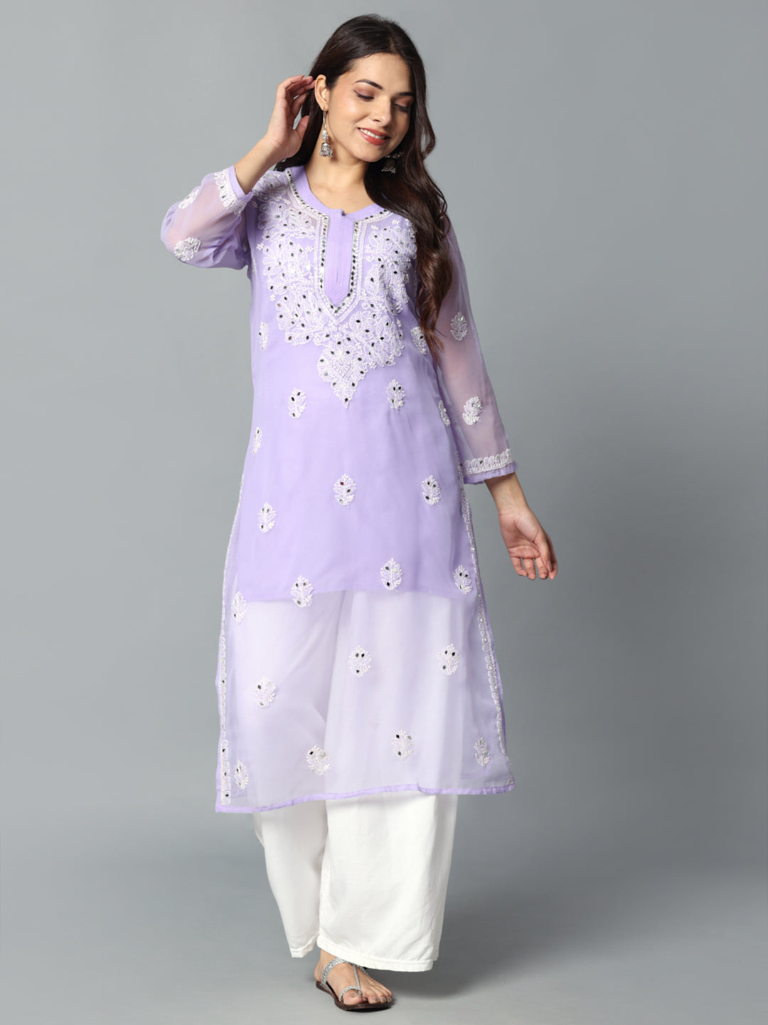 Straight Cut Kurti: Classic and elegant, perfect for both casual and formal occasions.