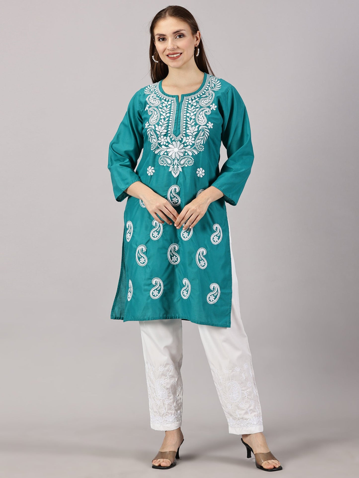 A=front-view-Here is the image of the Rama green cotton kurti. Let me know if there's anything else you'd like to adjust or add!