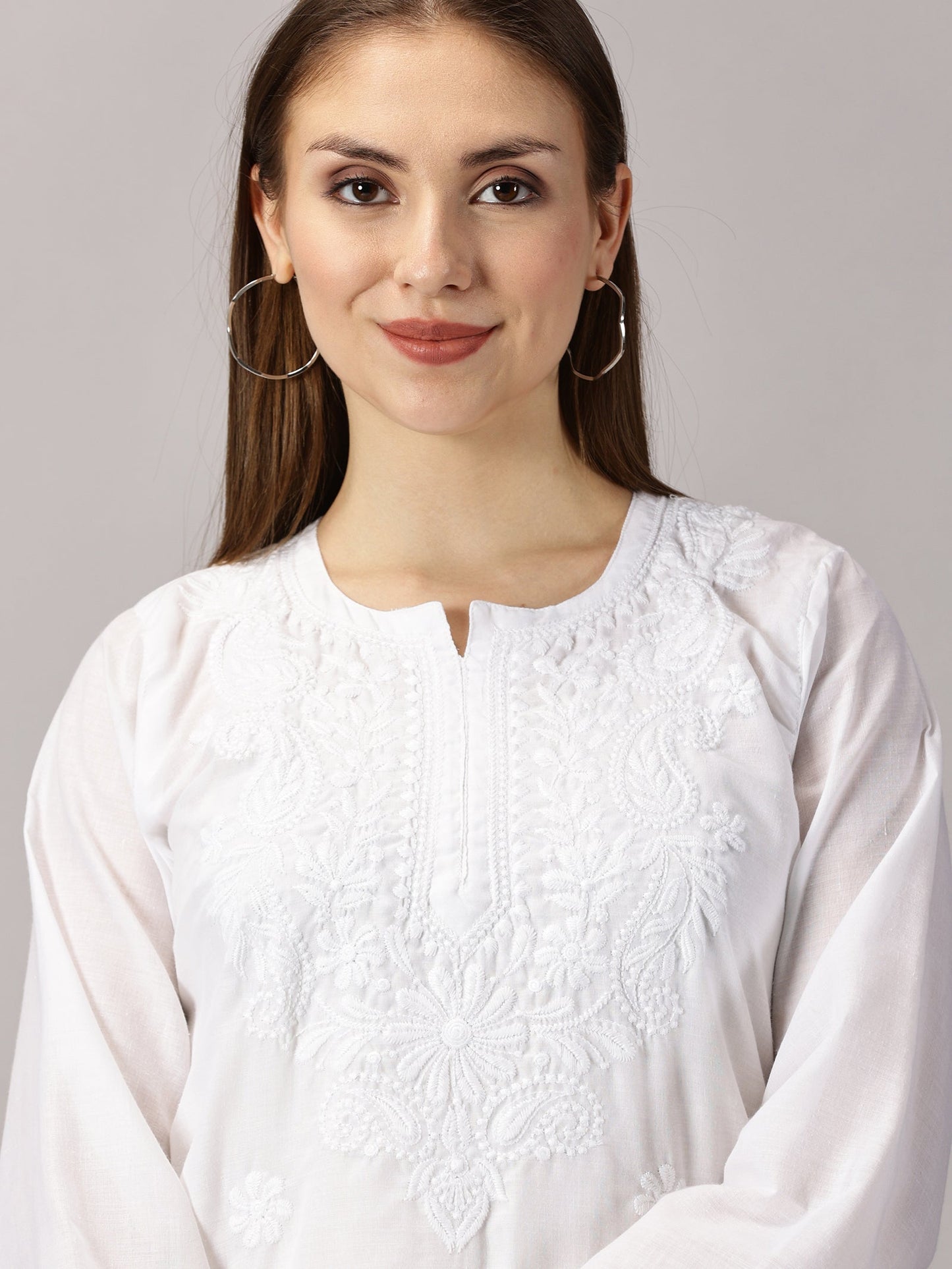 A-top bottom-view-white cotton kurti