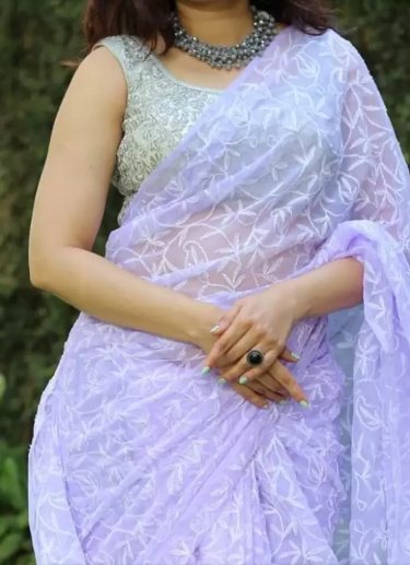 Embroidered Lucknow Chikankari Georgette Saree (Purple)