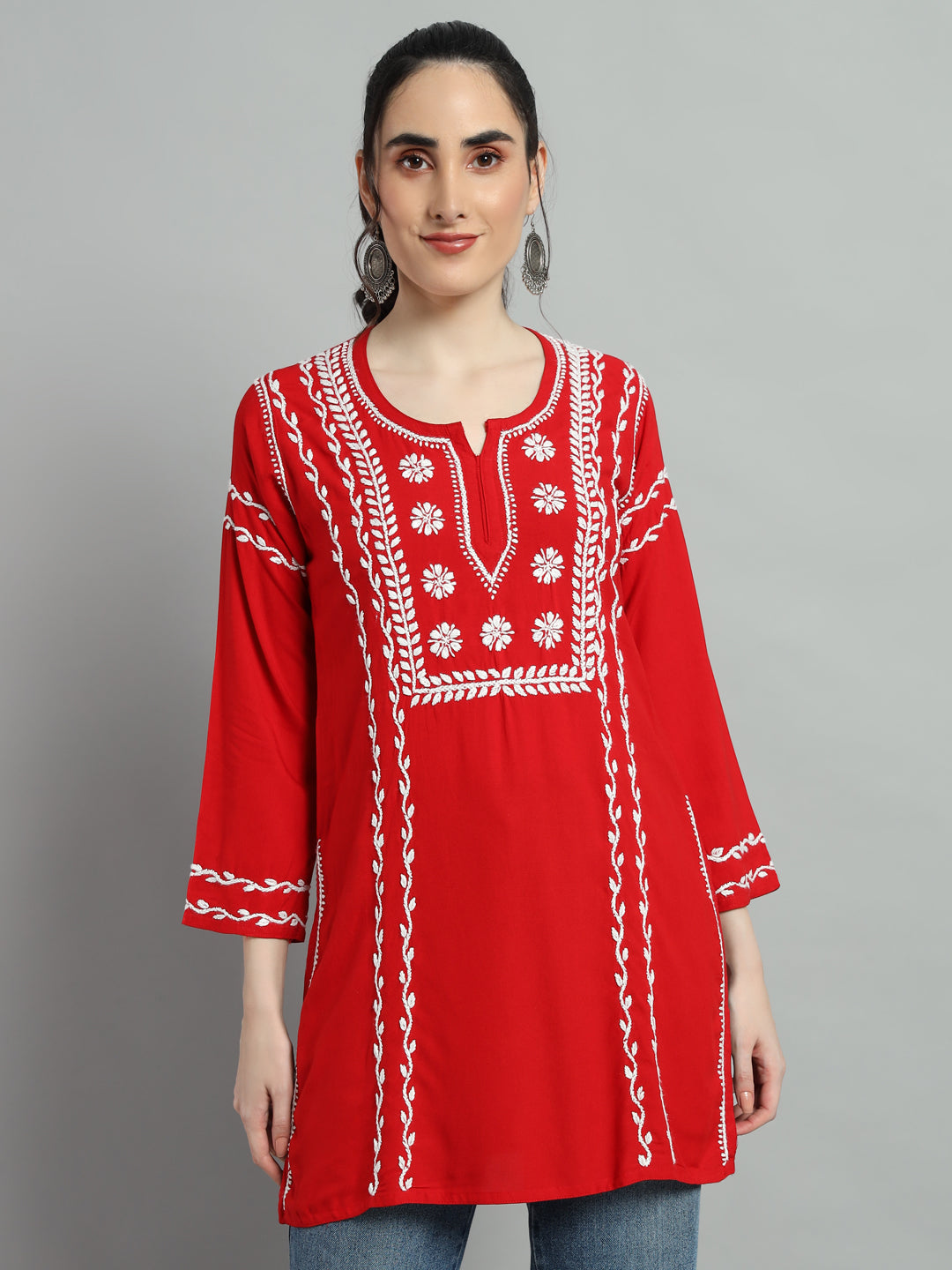 chikan kurti