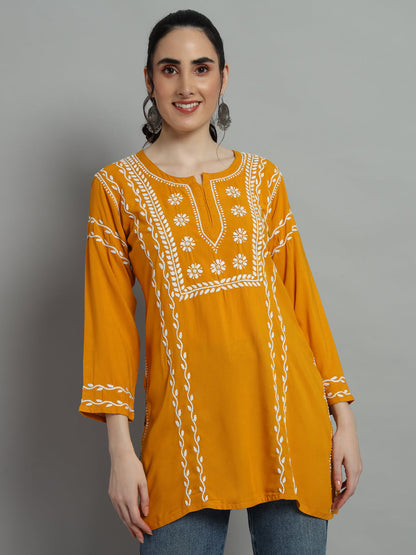 chikan kurti